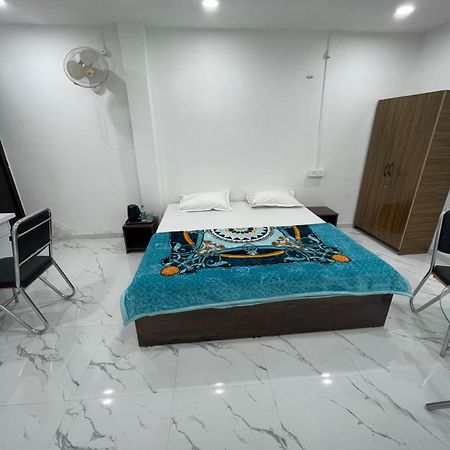 Kashi Imperial Bed & Breakfast Varanasi Bagian luar foto