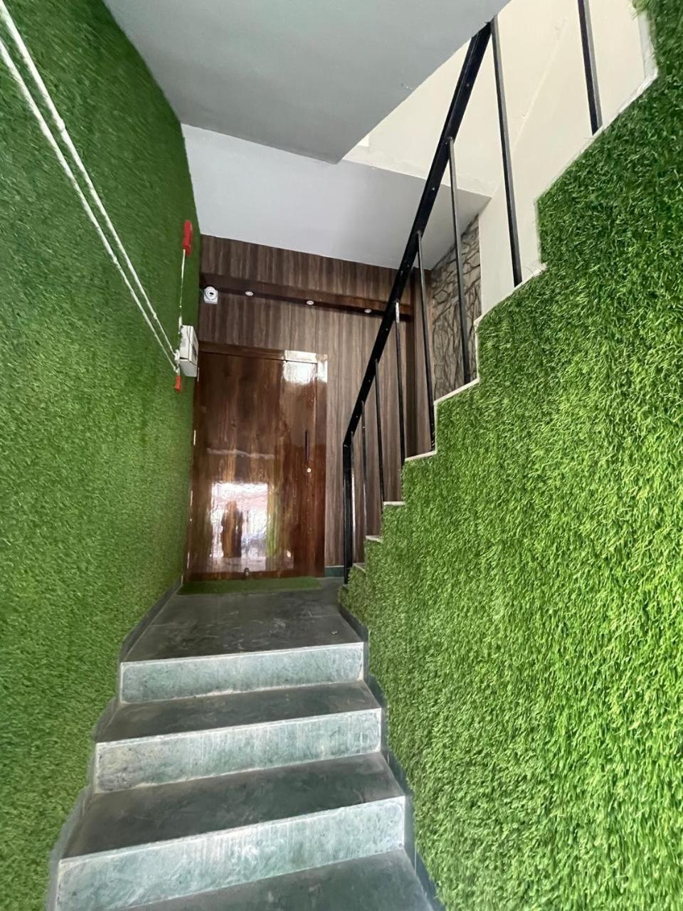 Kashi Imperial Bed & Breakfast Varanasi Bagian luar foto