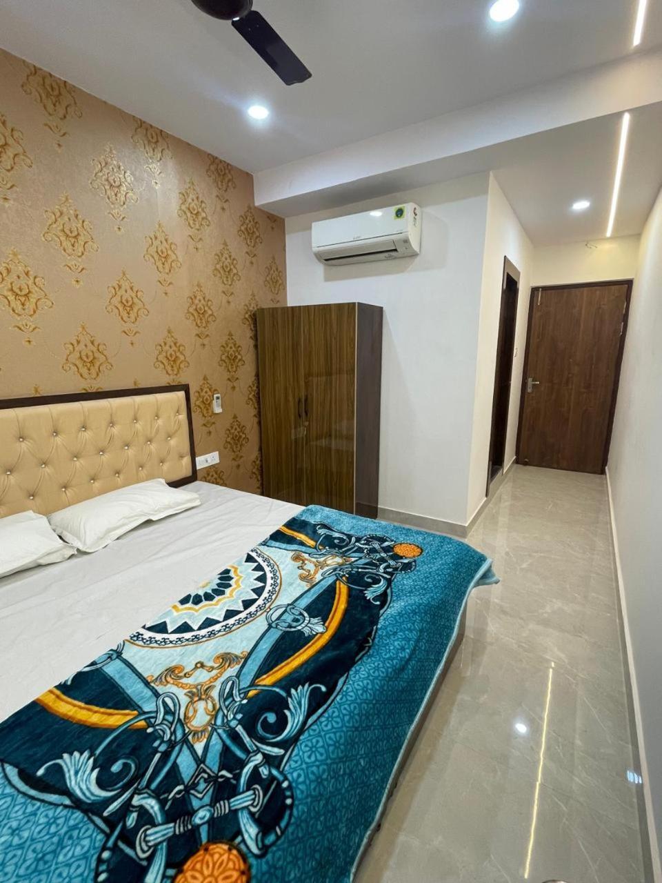 Kashi Imperial Bed & Breakfast Varanasi Bagian luar foto
