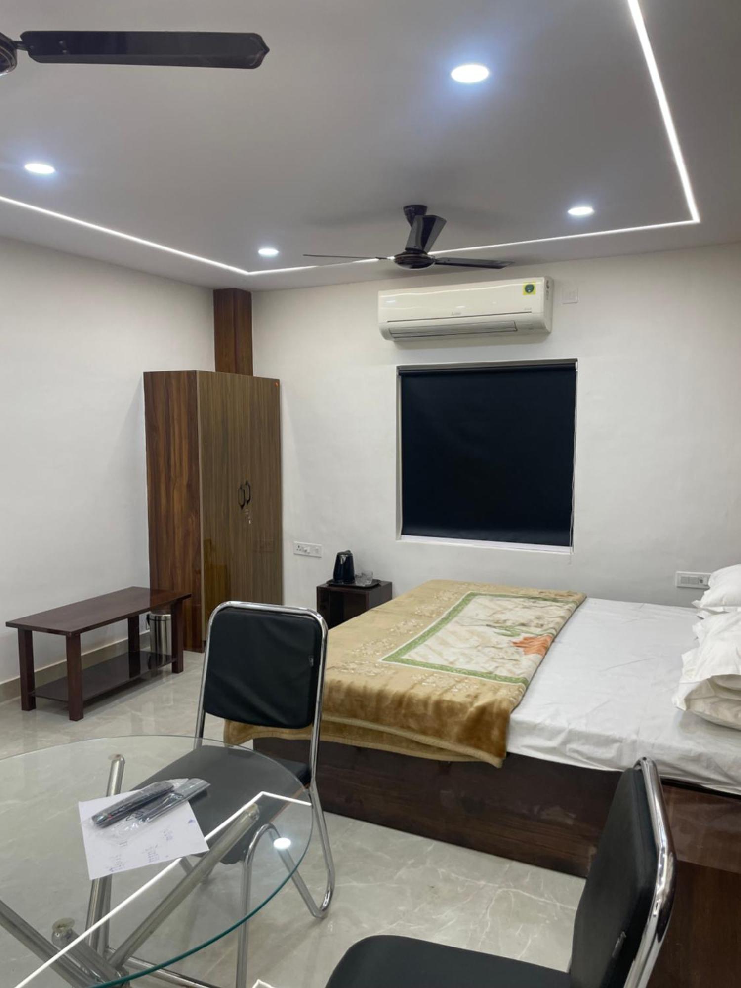 Kashi Imperial Bed & Breakfast Varanasi Bagian luar foto